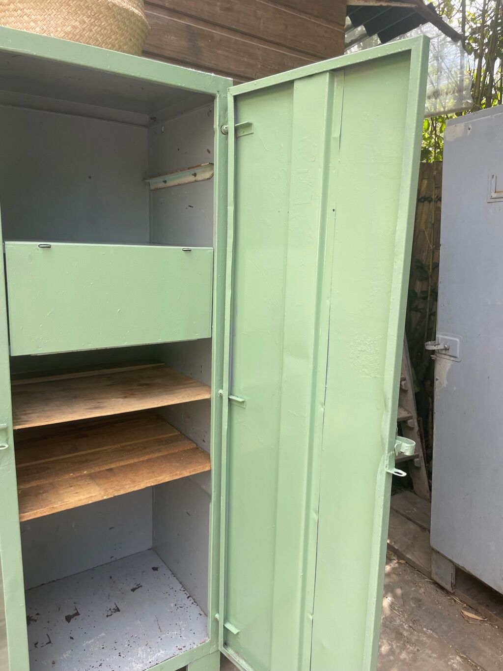 Industrial cloakroom