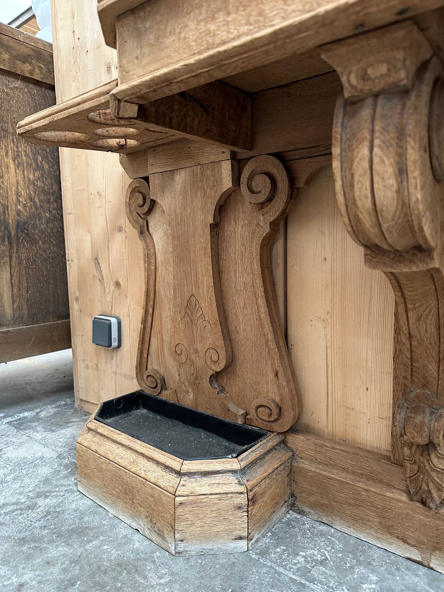 19th century oak entrance hall