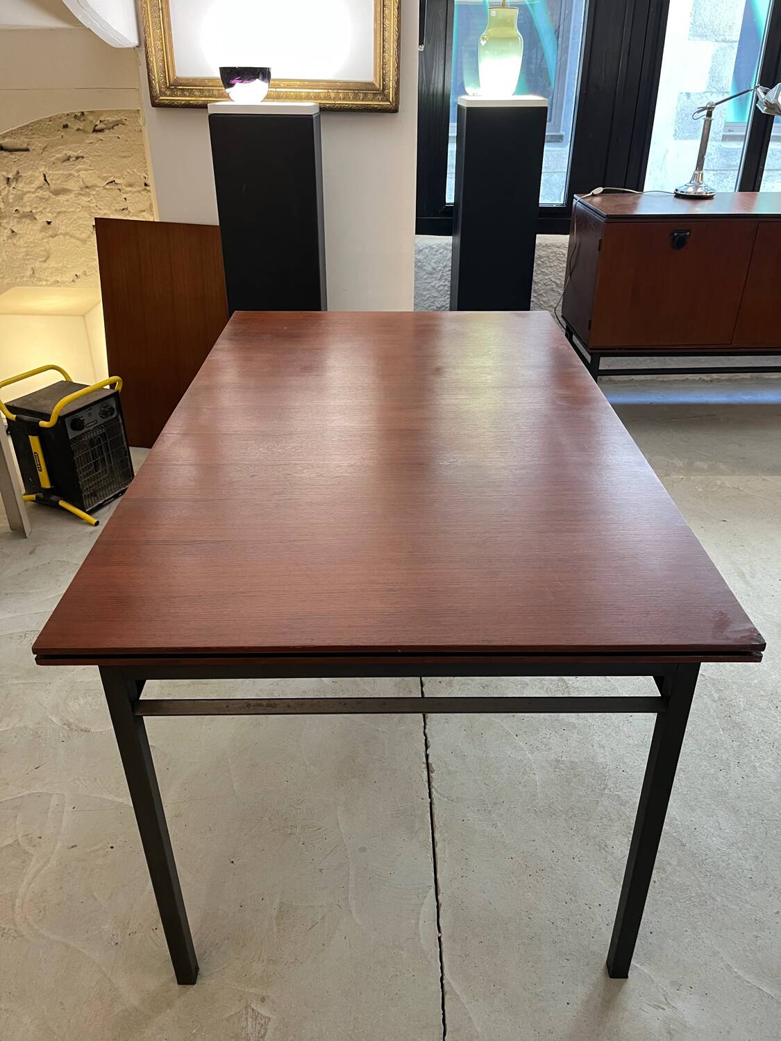 Mahogany table from the 1950s