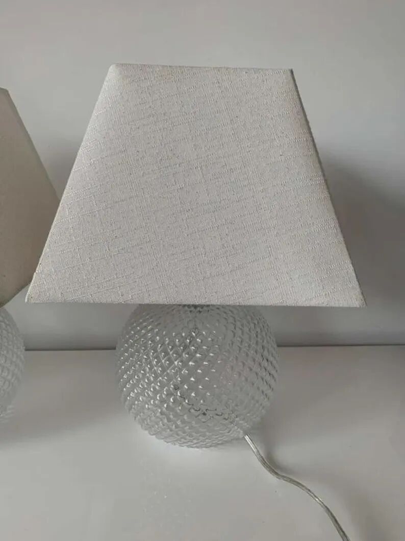 Set of 2 glass table lamps with diamond pattern.