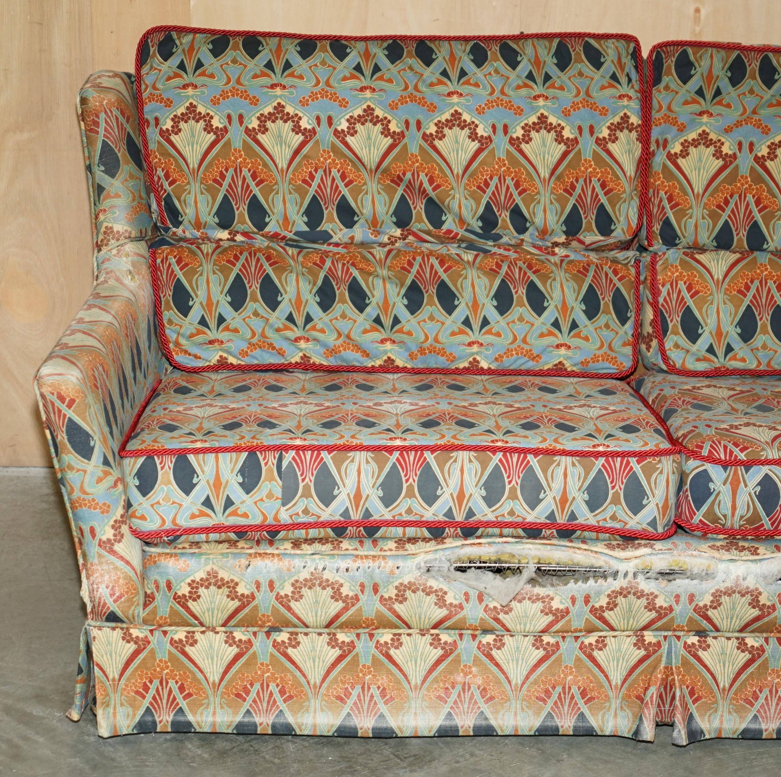 Vintage Liberty's of London Ianthe Canapé Worn Condition
