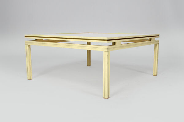 Table basse, aluminium laqué et laiton, années 1970, par Pierre Vandel