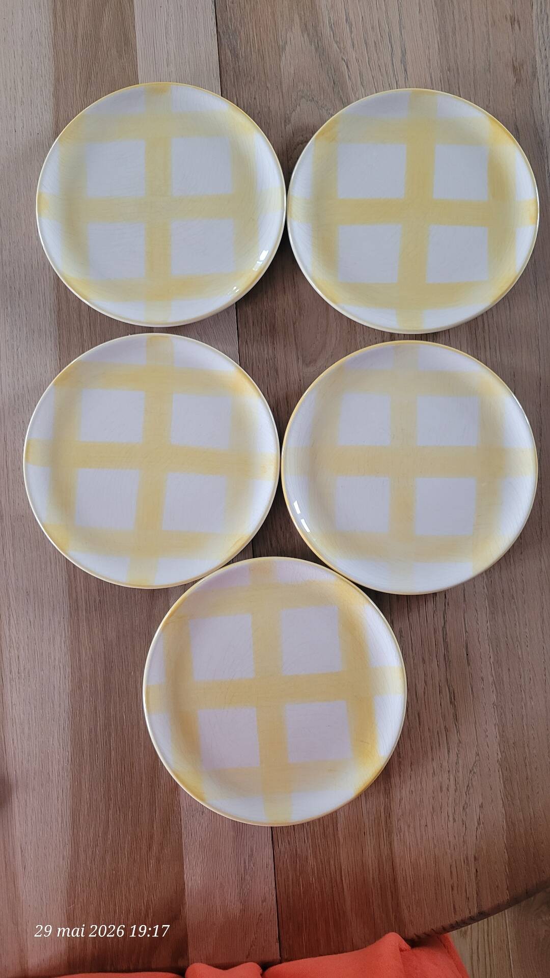 5 vintage Matous dessert plates