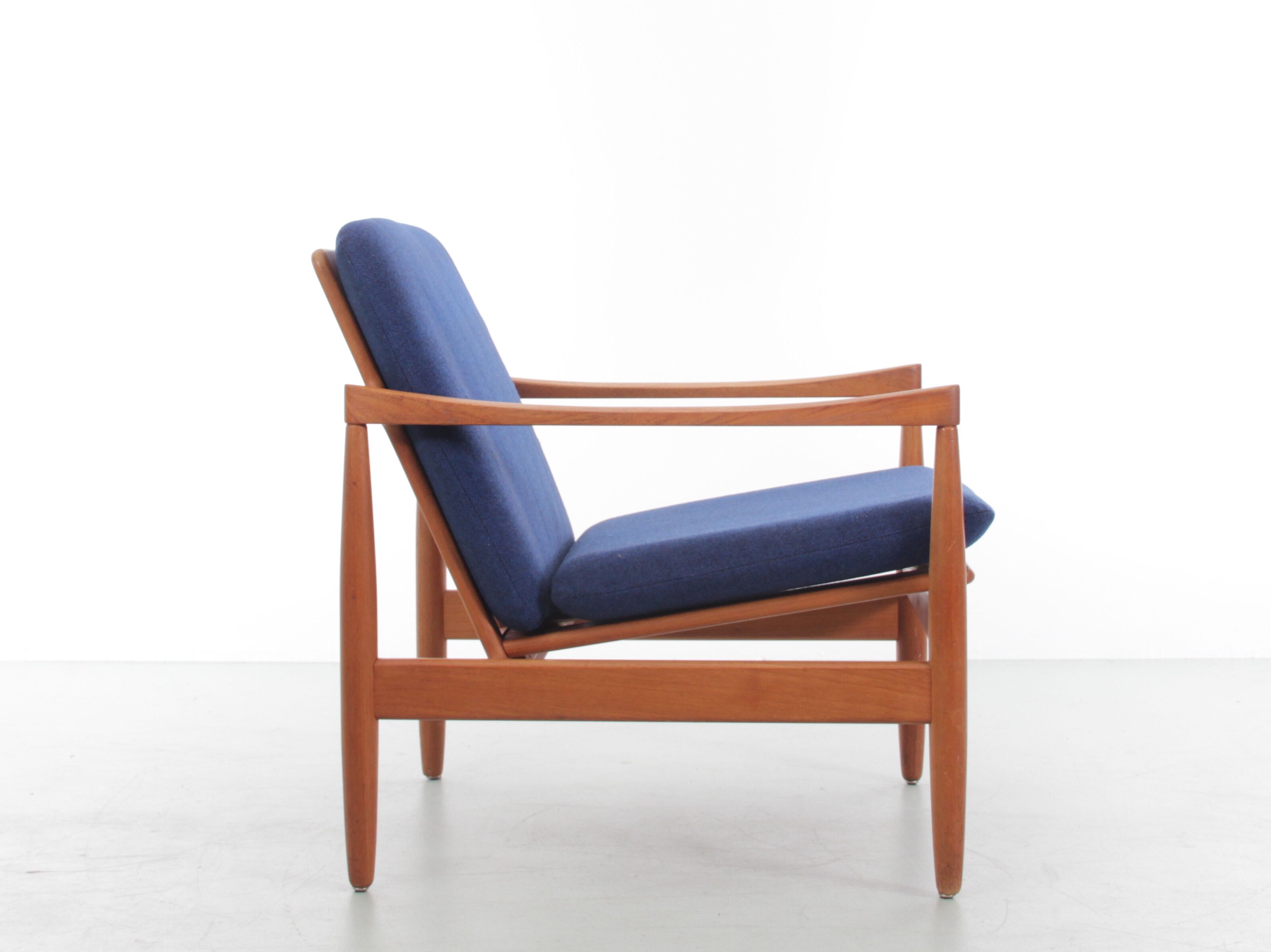 Paire de fauteuils scandinave en teck