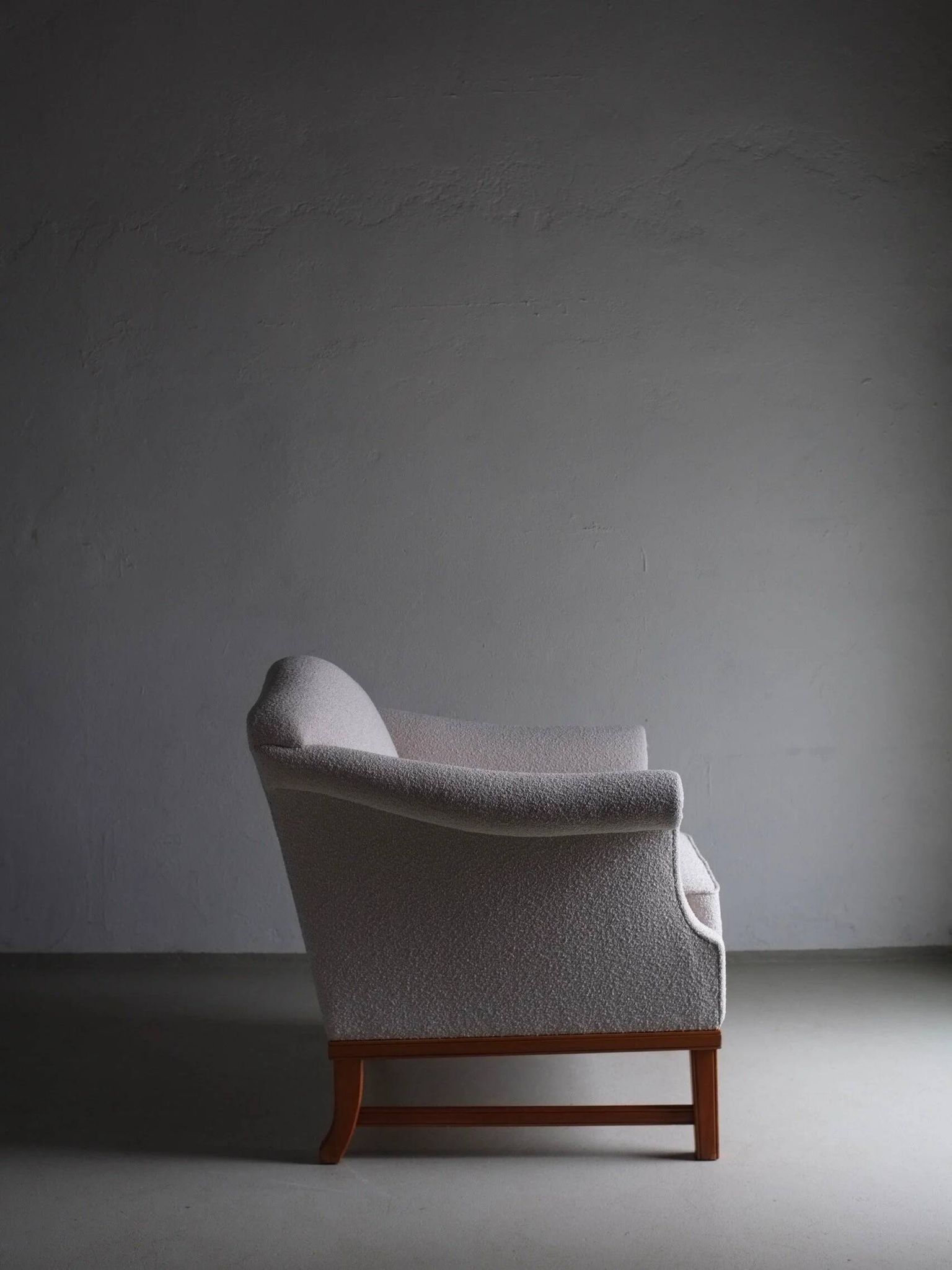Fauteuil lounge gris bouclé | Suède | Années 1940