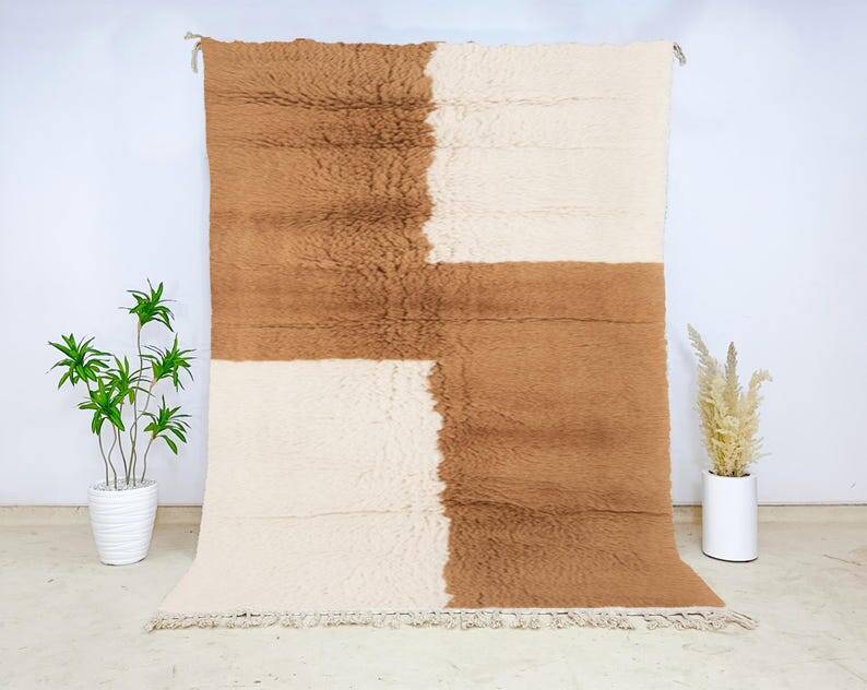 Azilal rug Traditional handwoven size 150 x 250 cm