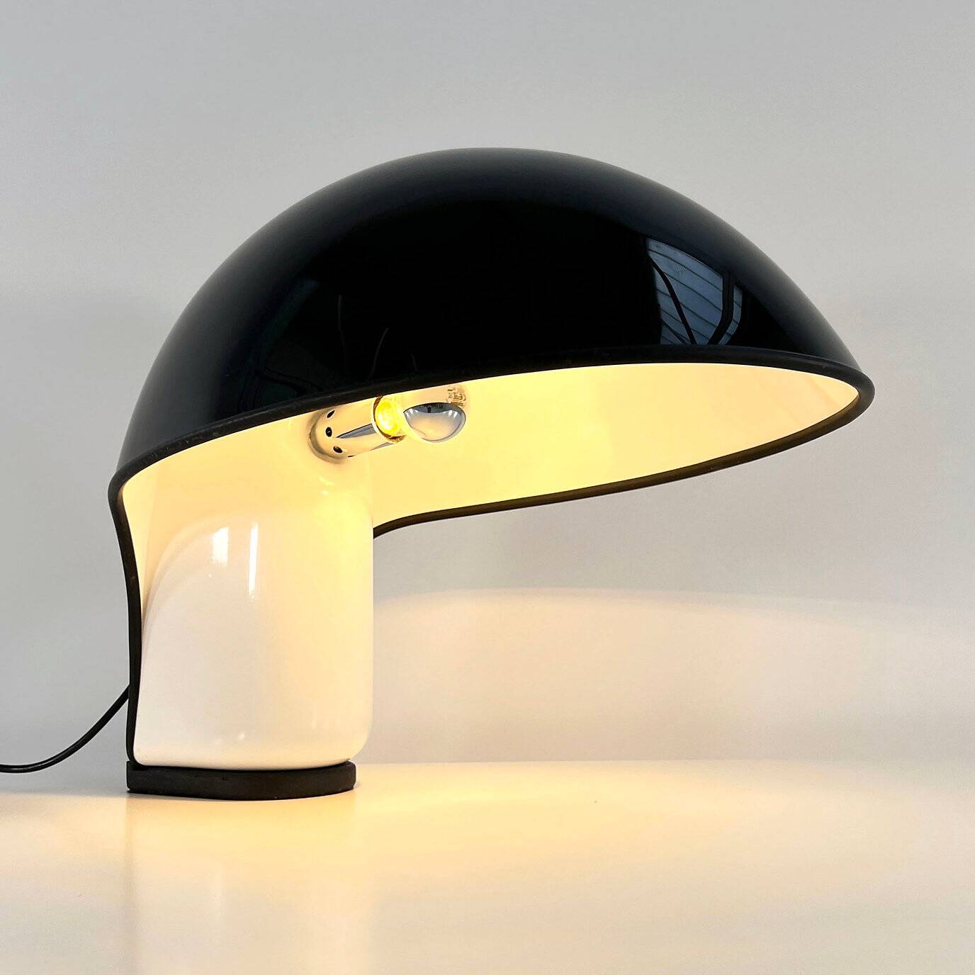 Albanella table lamp by Ermanno Lampa & Sergio Brazzoli for Guzzini