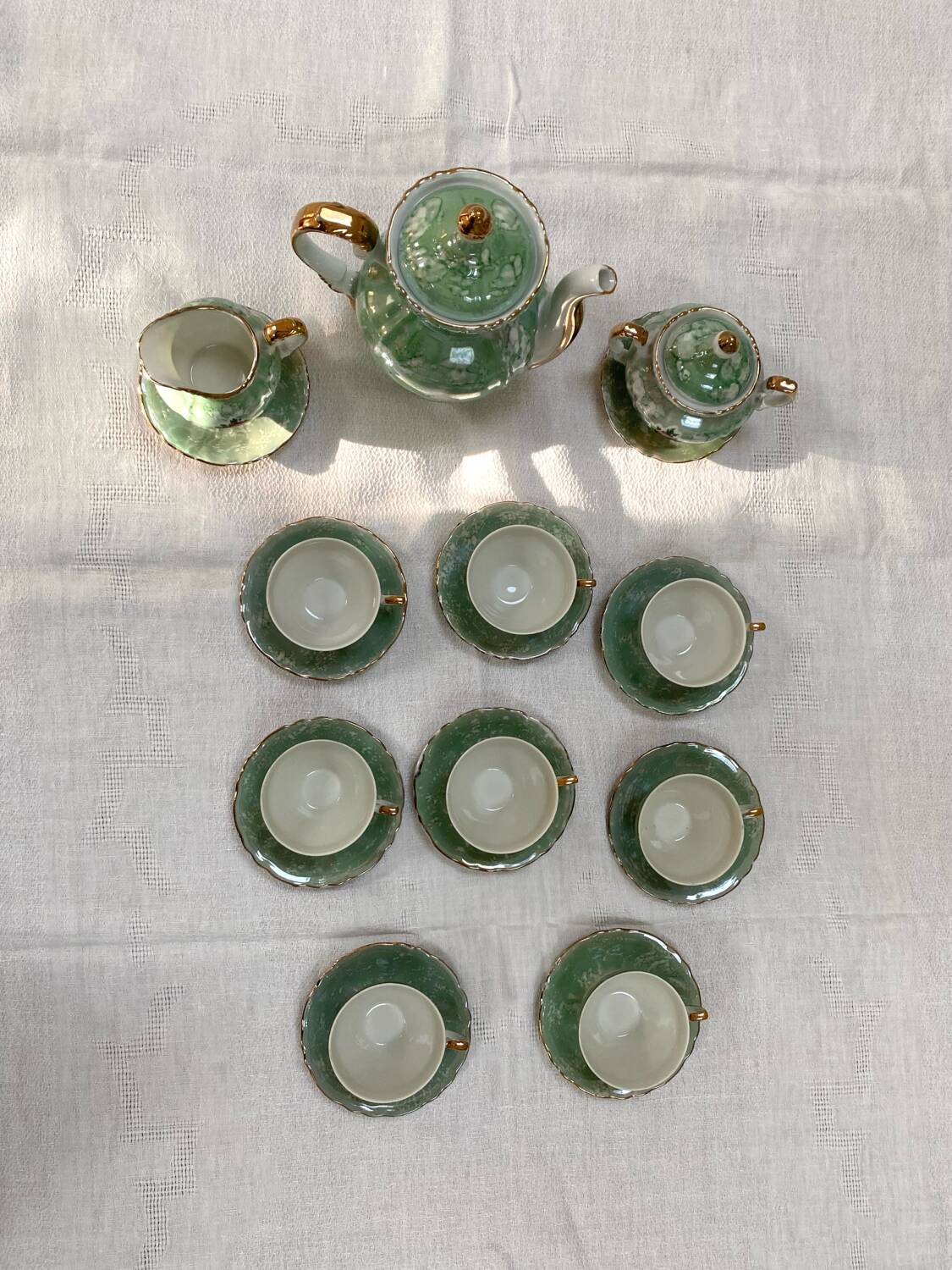 Complete tea and coffee service for 8 cups - Italian porcelain from the 1950s.