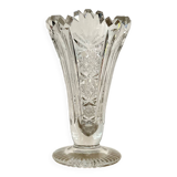 Vase en verre ciselé