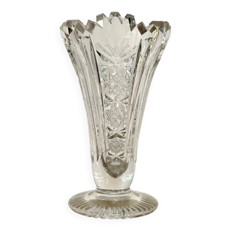 Vase en verre ciselé