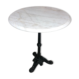 Parisian bistro table in cast iron with marble top