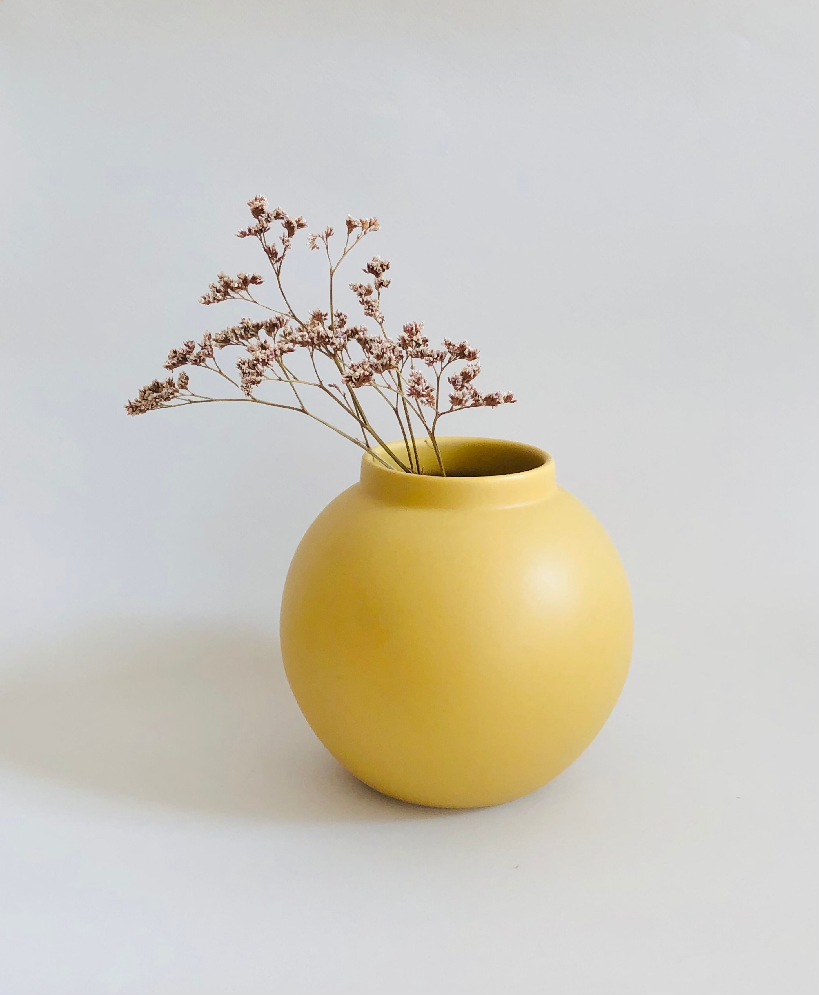 Vintage ball vase in matt ceramic H14cm