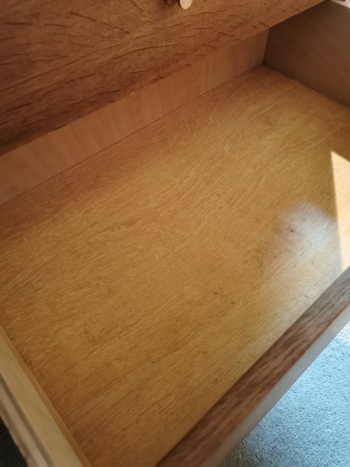 Chest of drawers with 1 door and 4 drawers