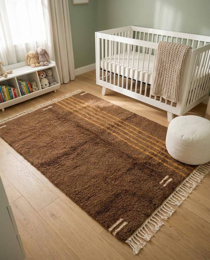 Berber carpet made of natural wool, traditionally handwoven, 2.5/3.5 m.