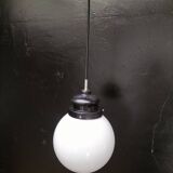 Opaline ball suspension