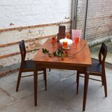 Table d'inspiration scandinave