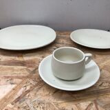 Old service pullivuyt 14 plates and 5 cups vintage white ceramic
