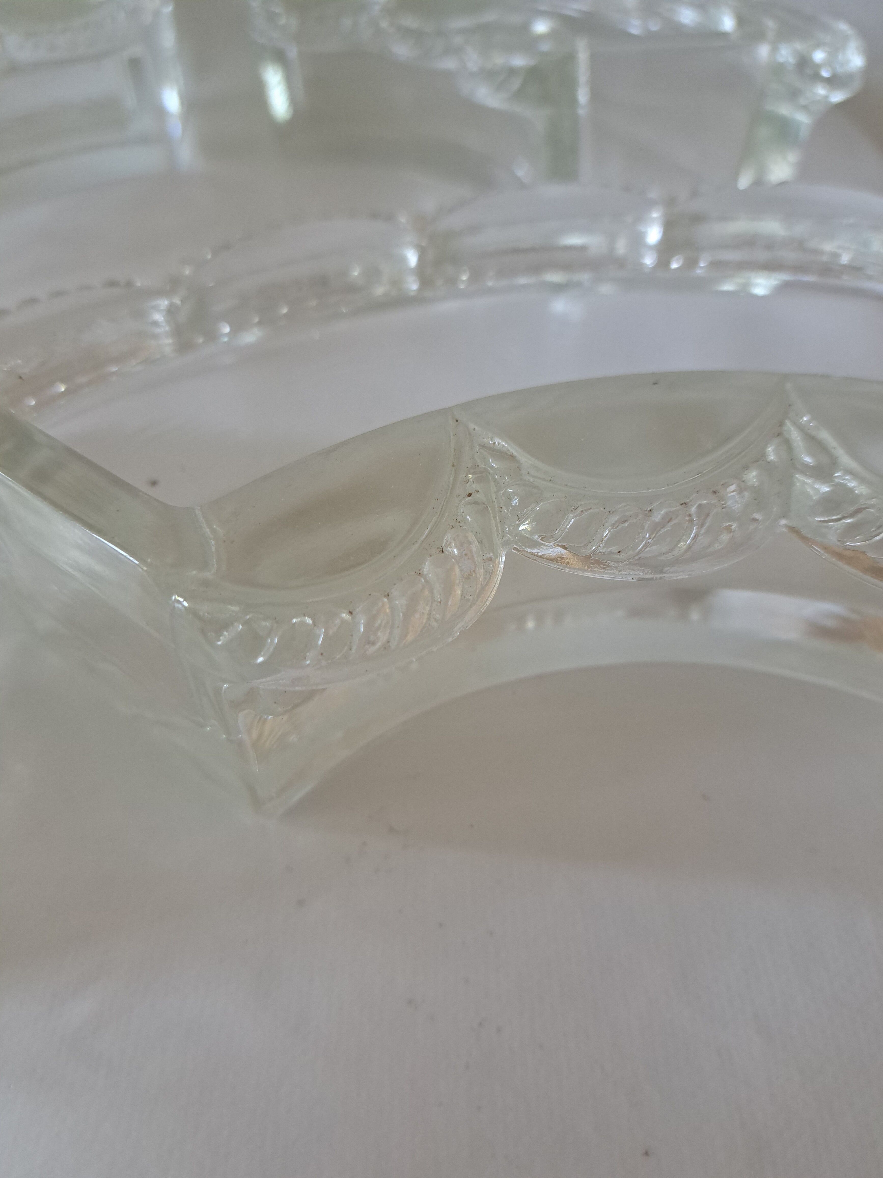 Lalique France centrepiece. Festons model.