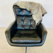 Vintage Danish swivel chair in black leather by Bramin