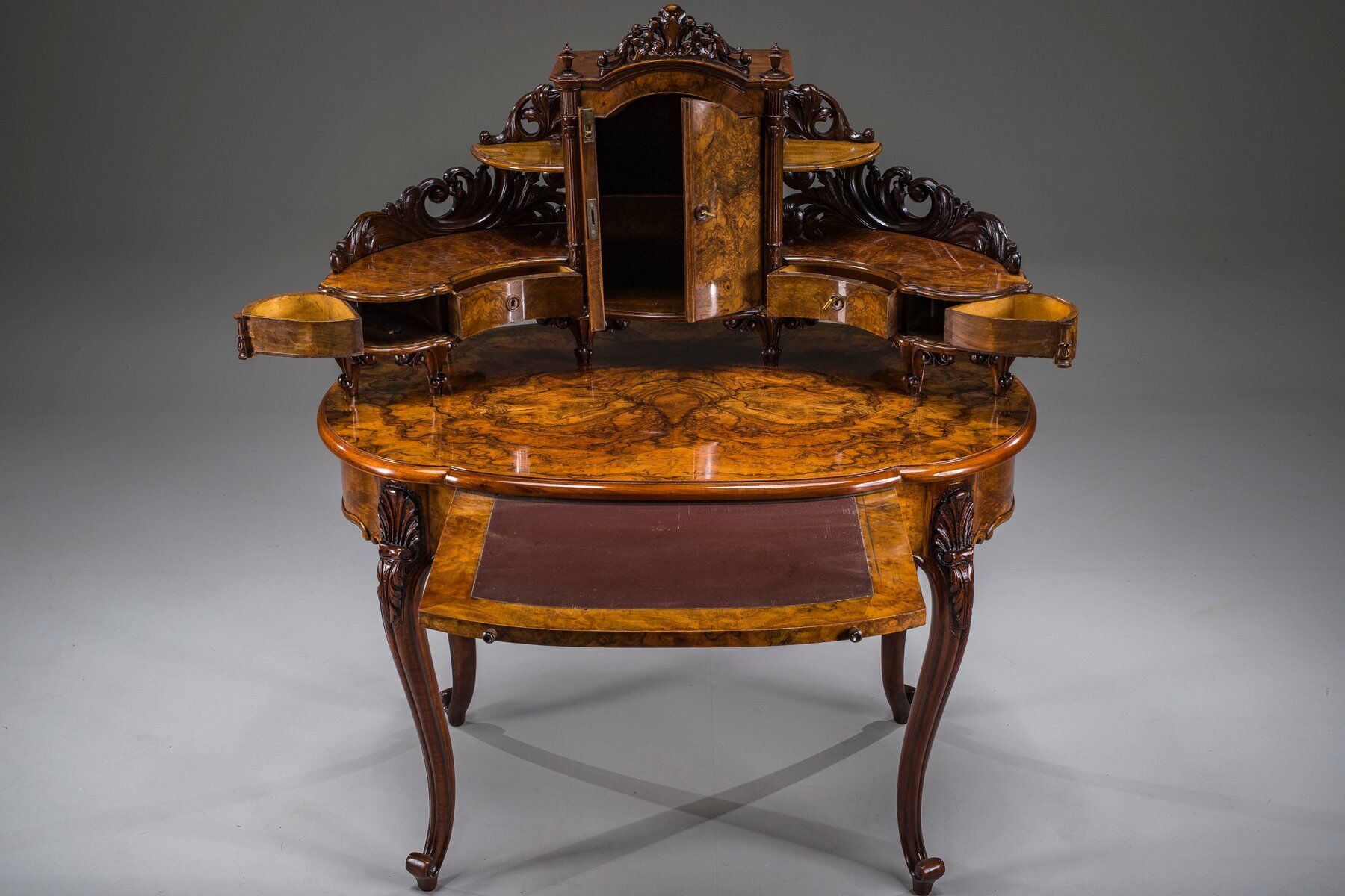 Coiffeuse en noyer Louis Philippe antique, 1860