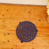 Decotec round cast iron trivets