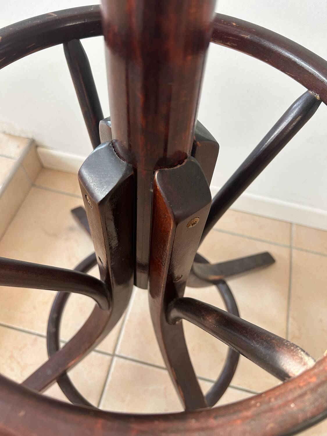 Baumann style 1960 swivel parrot coat rack in bent wood