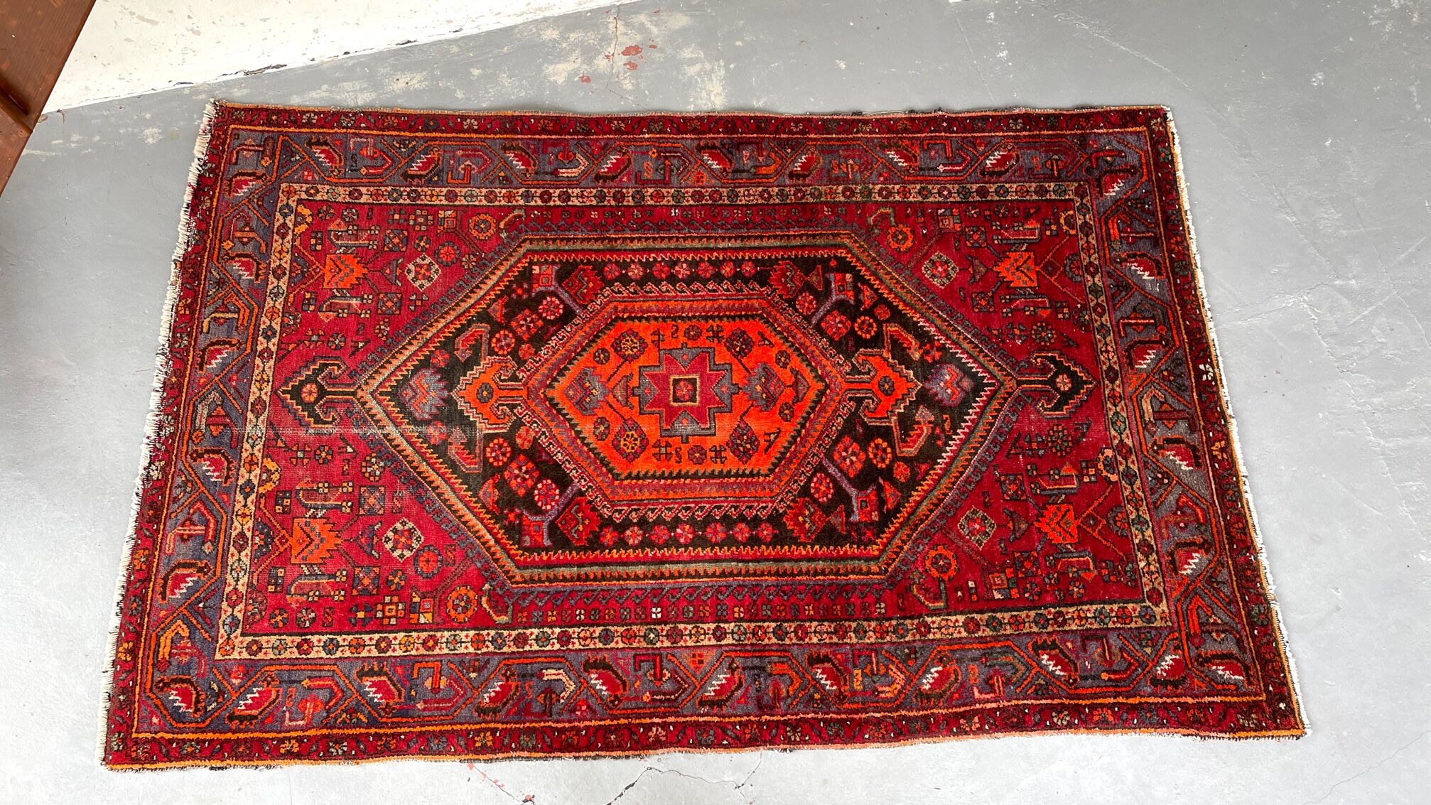 Carpet persian art deco 211 x 133cm