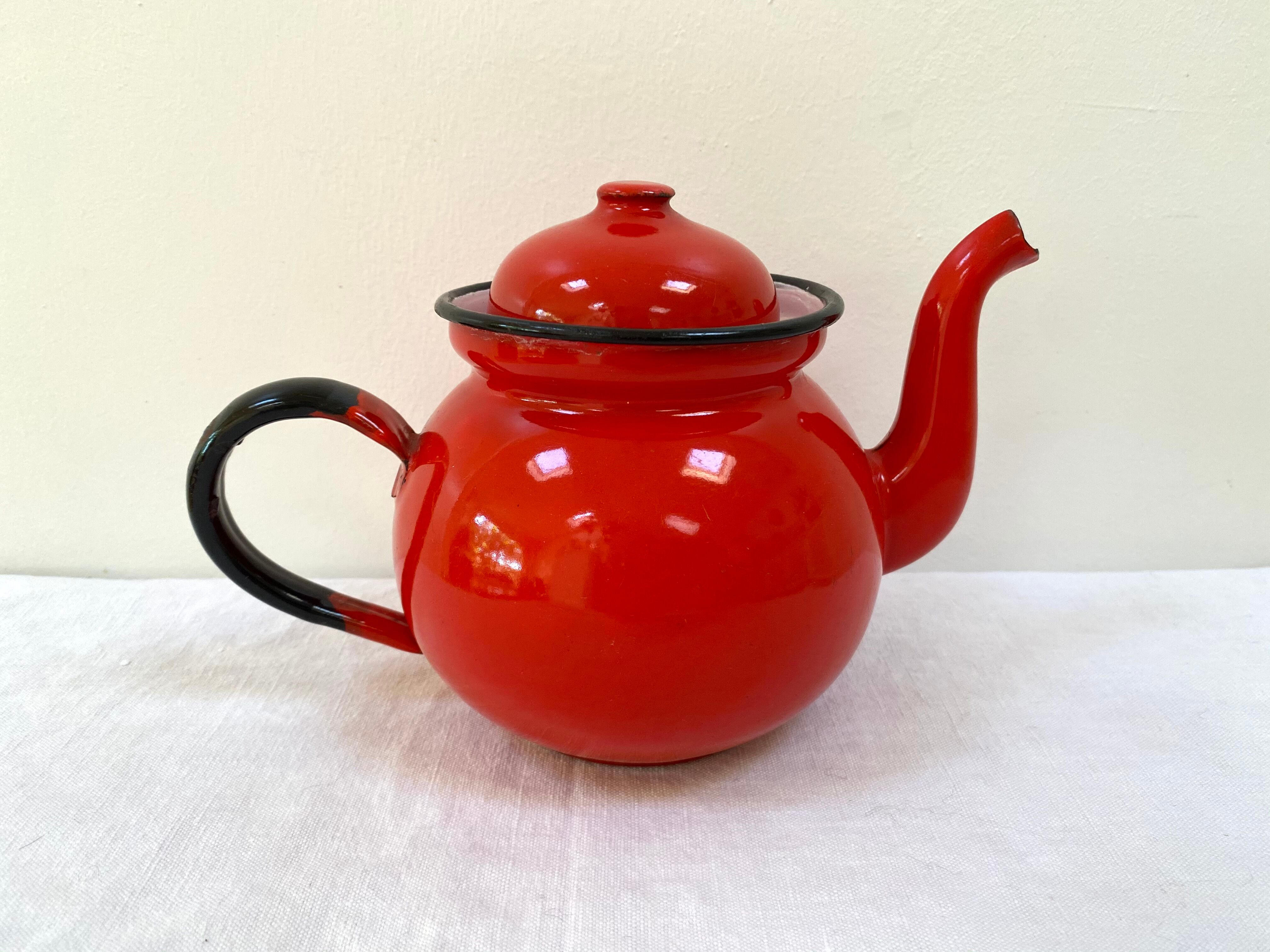 Red enamelled teapot from the 70s