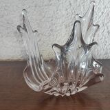 Empty crystal pocket flame shape