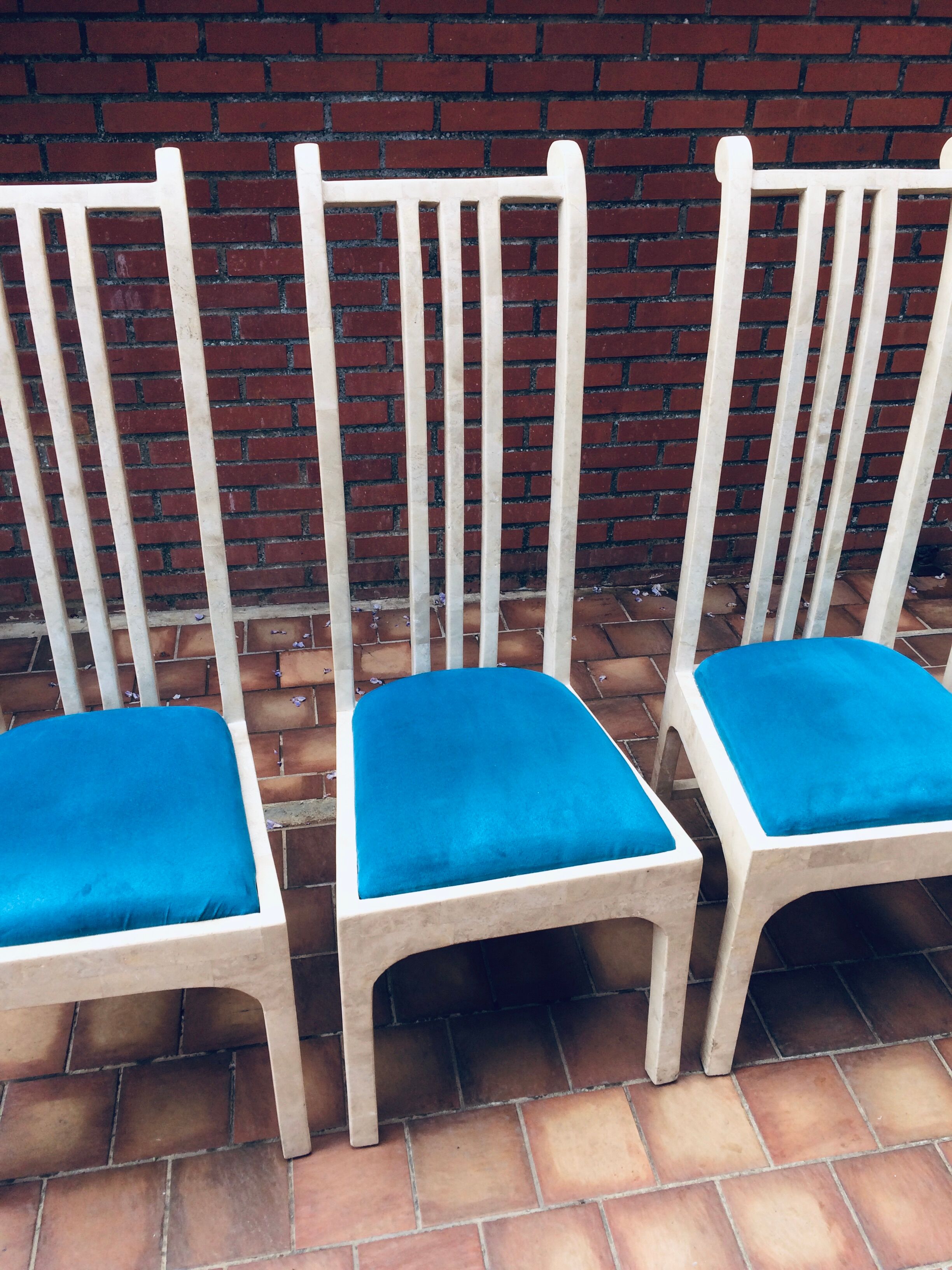 Chaises vintage et design en marbre blanc