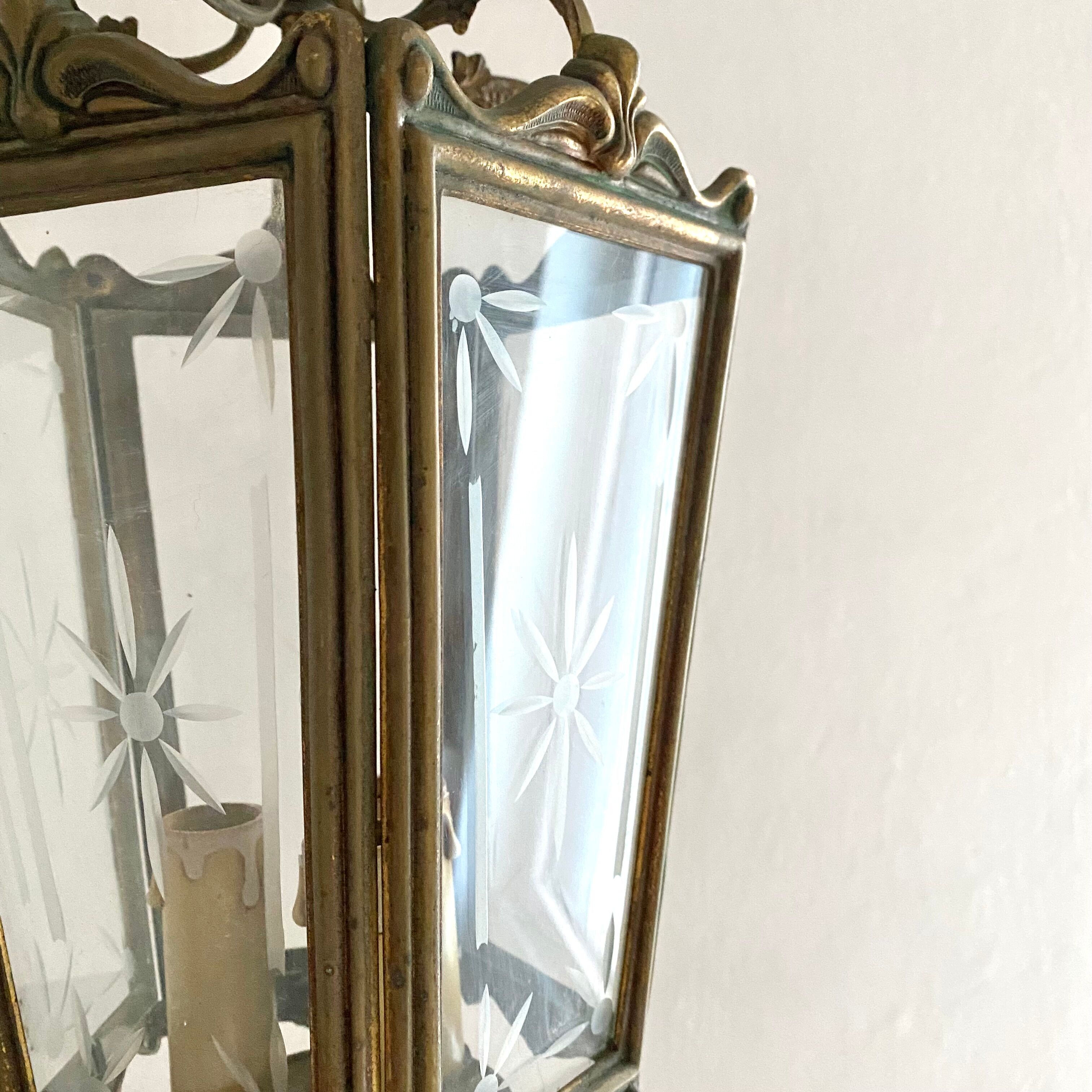 Old suspension lamp in brass and glass 3 burners