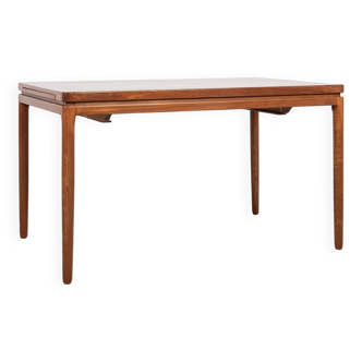 Petite table à manger danoise du milieu du siècle en teck par Christian Linneberg, années 1960