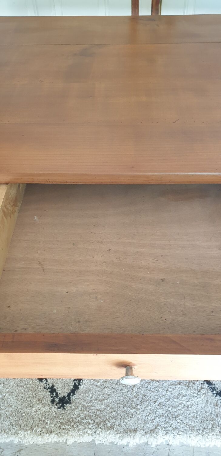 Art deco dining table