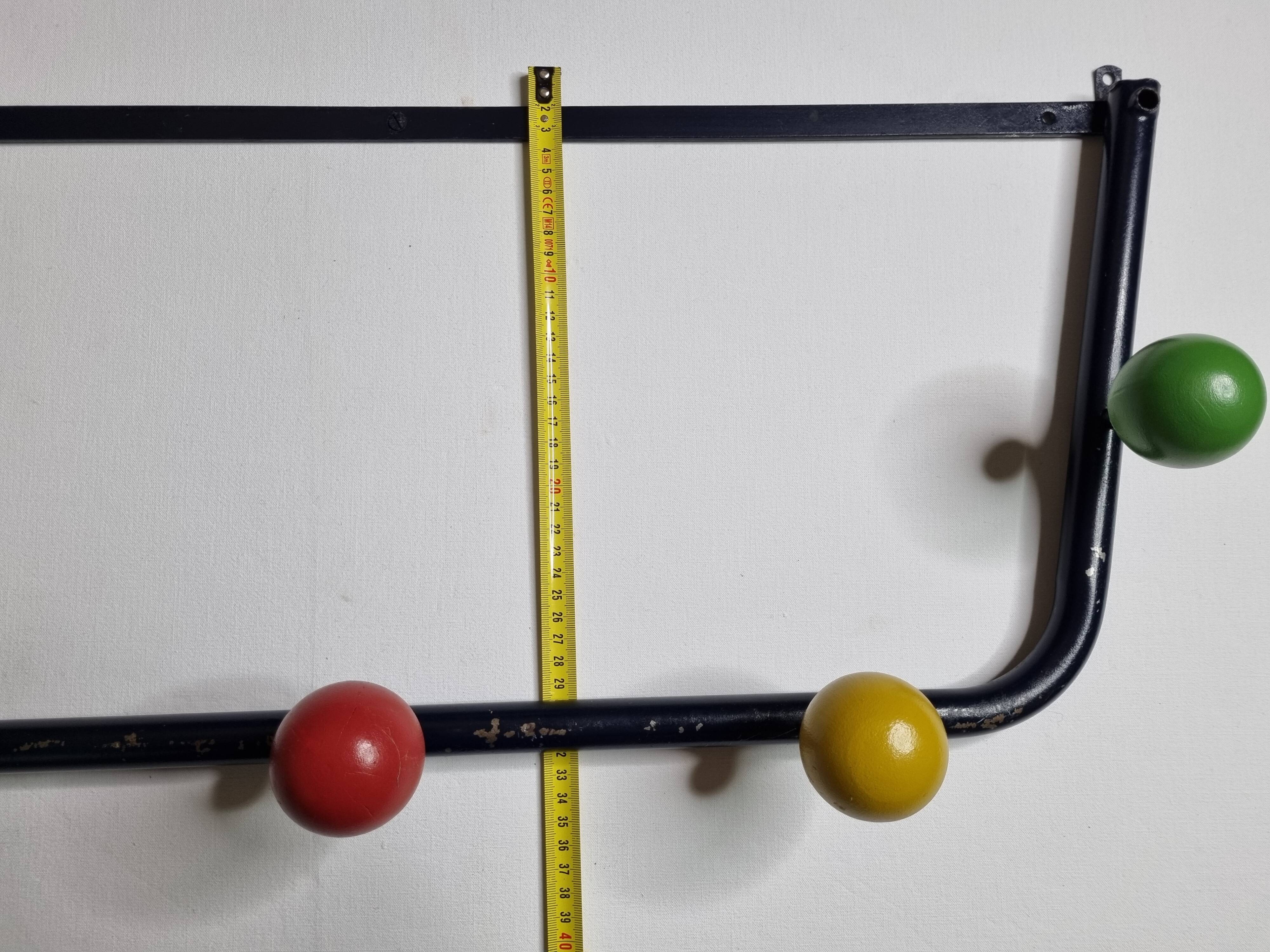 Vintage coat rack in metal and wood, 5 hooks, 74 cm