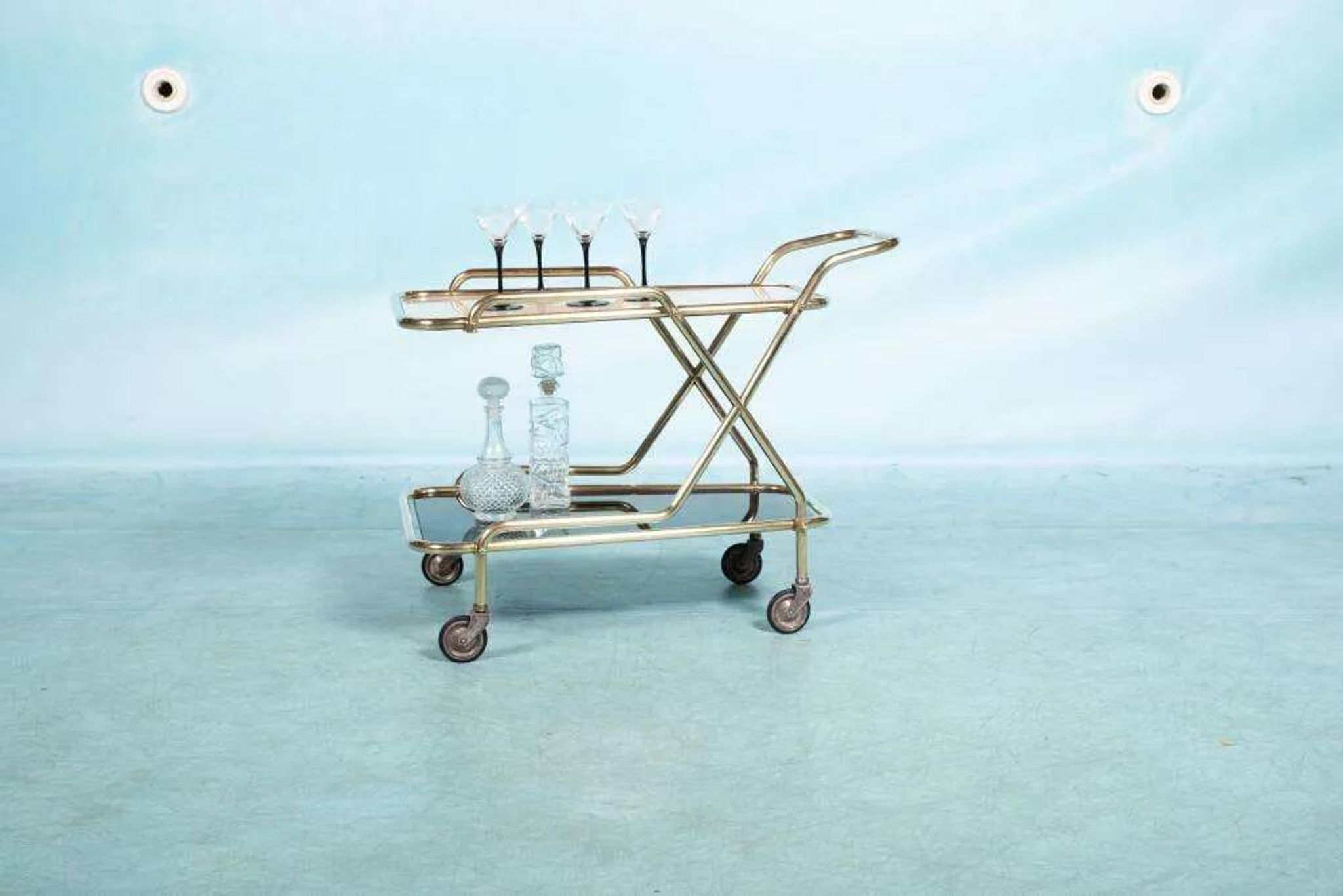 Vintage brass service trolley from the 1960s, Midcentury brass bar trolley.