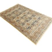 1960s carpet, 188 x 210