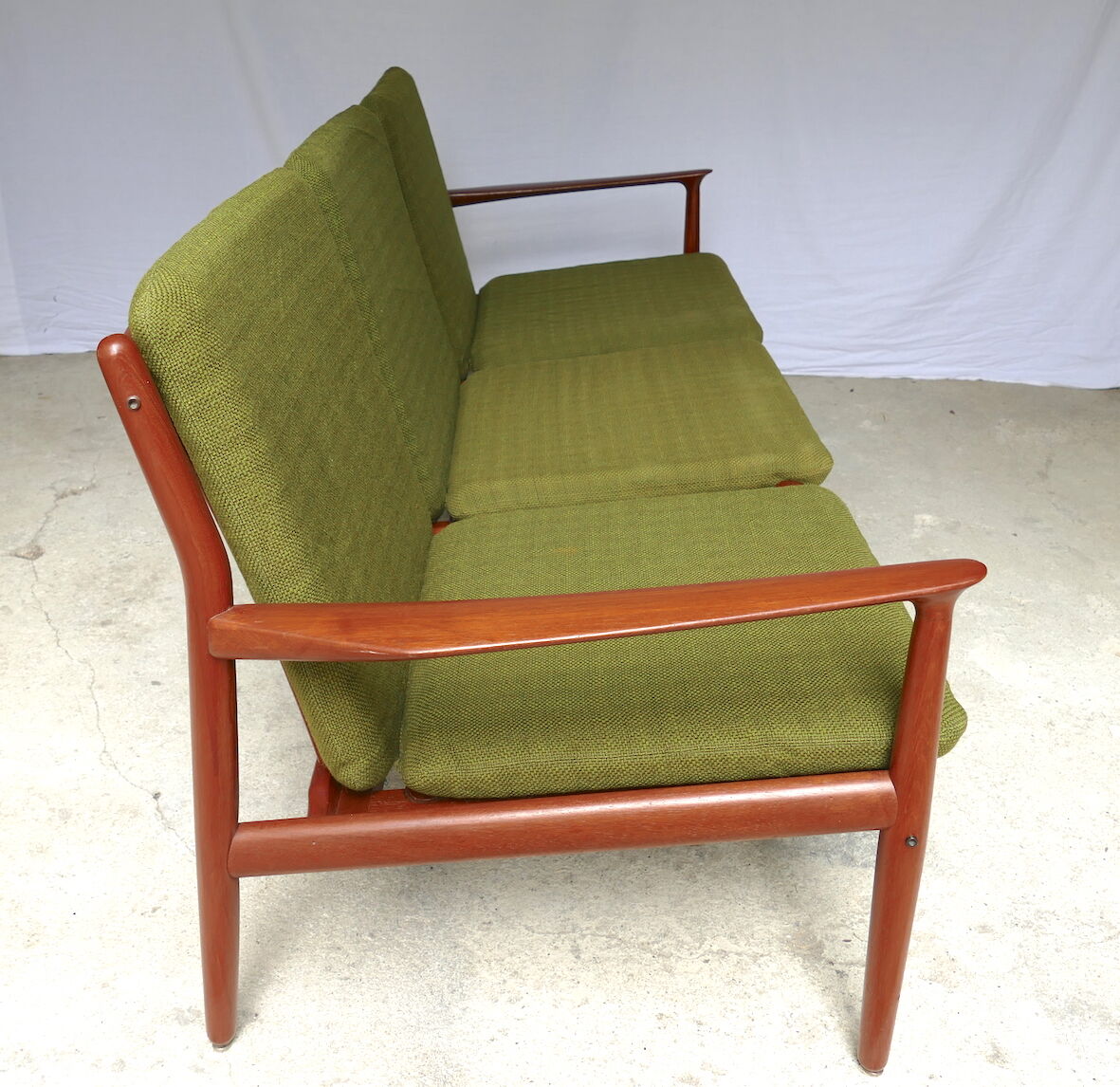 GM5 teak sofa by Svend Age Eriksen