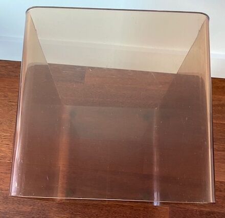 Cube in smoked plexiglas, 70S