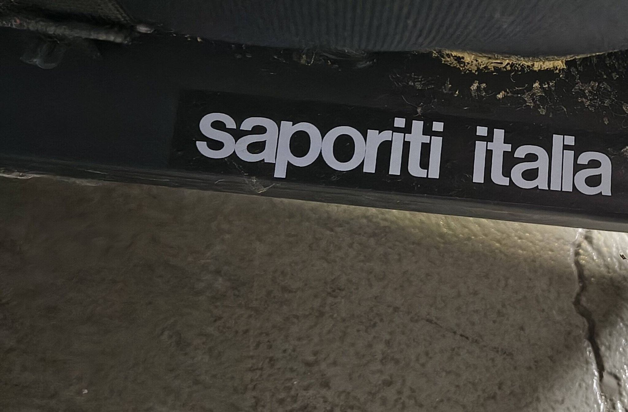 Velvet sofa by Saporiti Italia, 1980s
