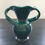 Emerald vase with two handles