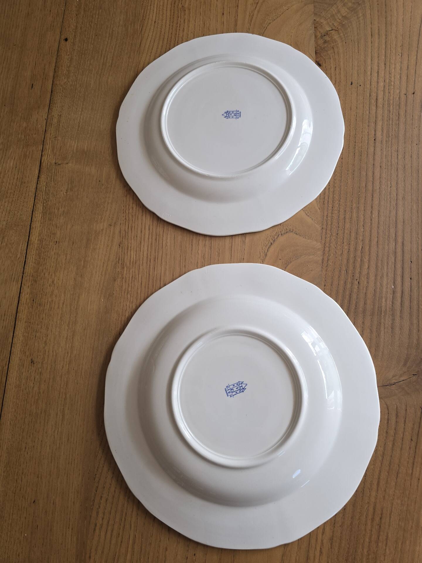 Gien service plates with blue patterns in perfect condition.