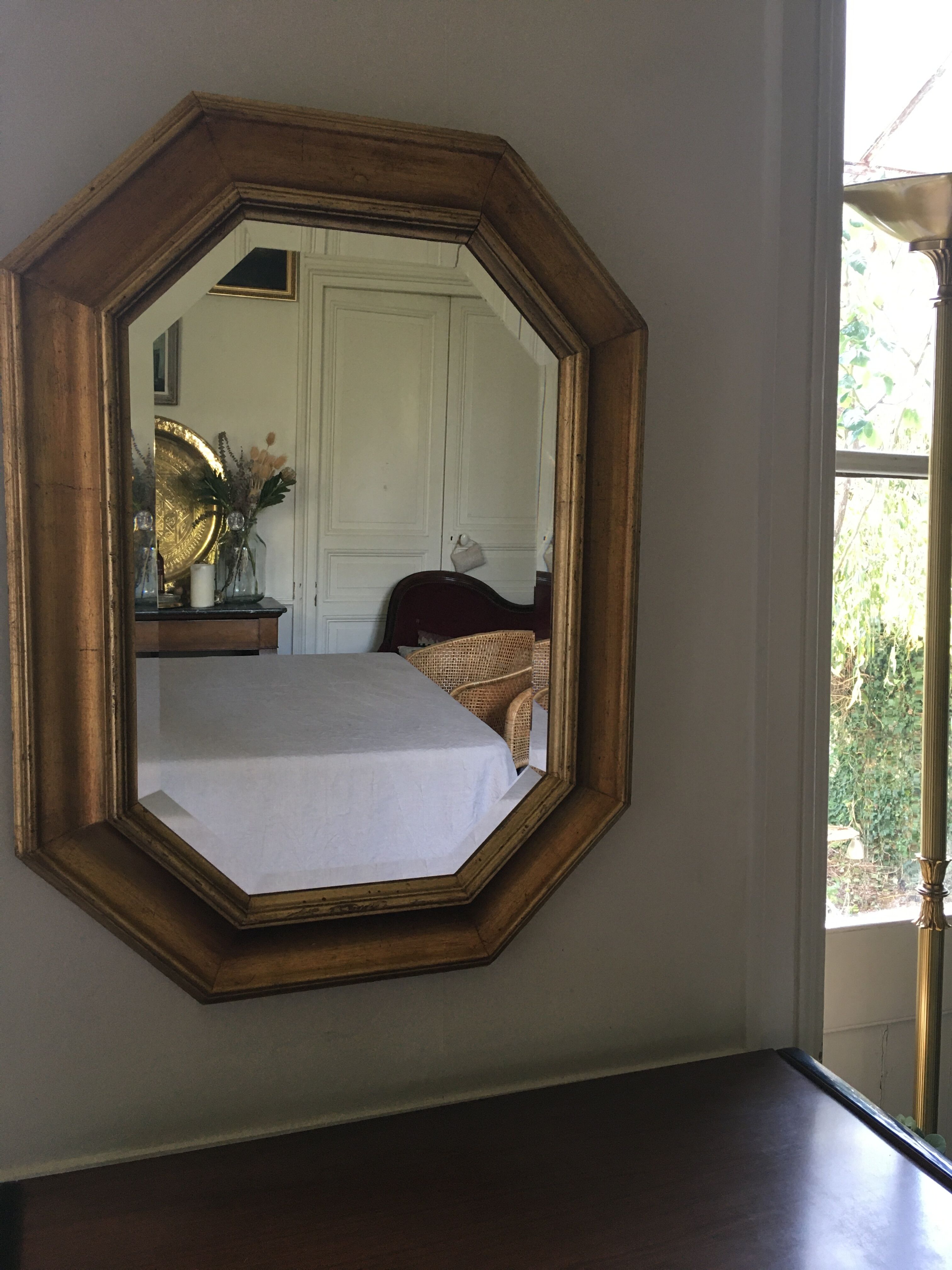 Octagonal mirror 78x58cm