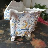 Small planter in the Moustier/Rouen style from the 18th century