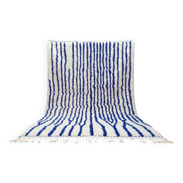 Custom-made traditional pure wool rug size 2/3 m
