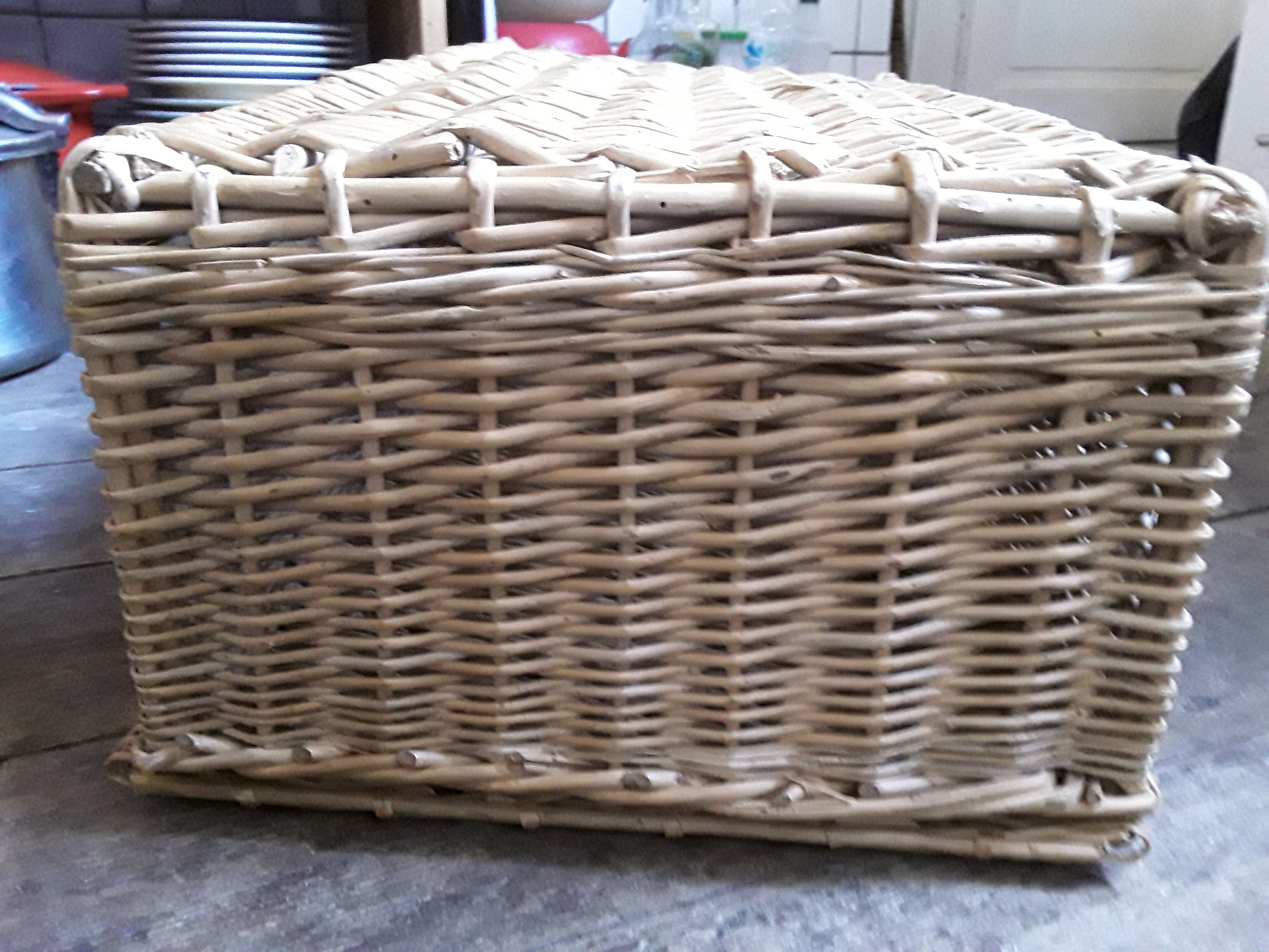 Panier de pêcheur en rotin vintage