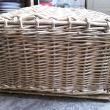 Vintage rattan case
