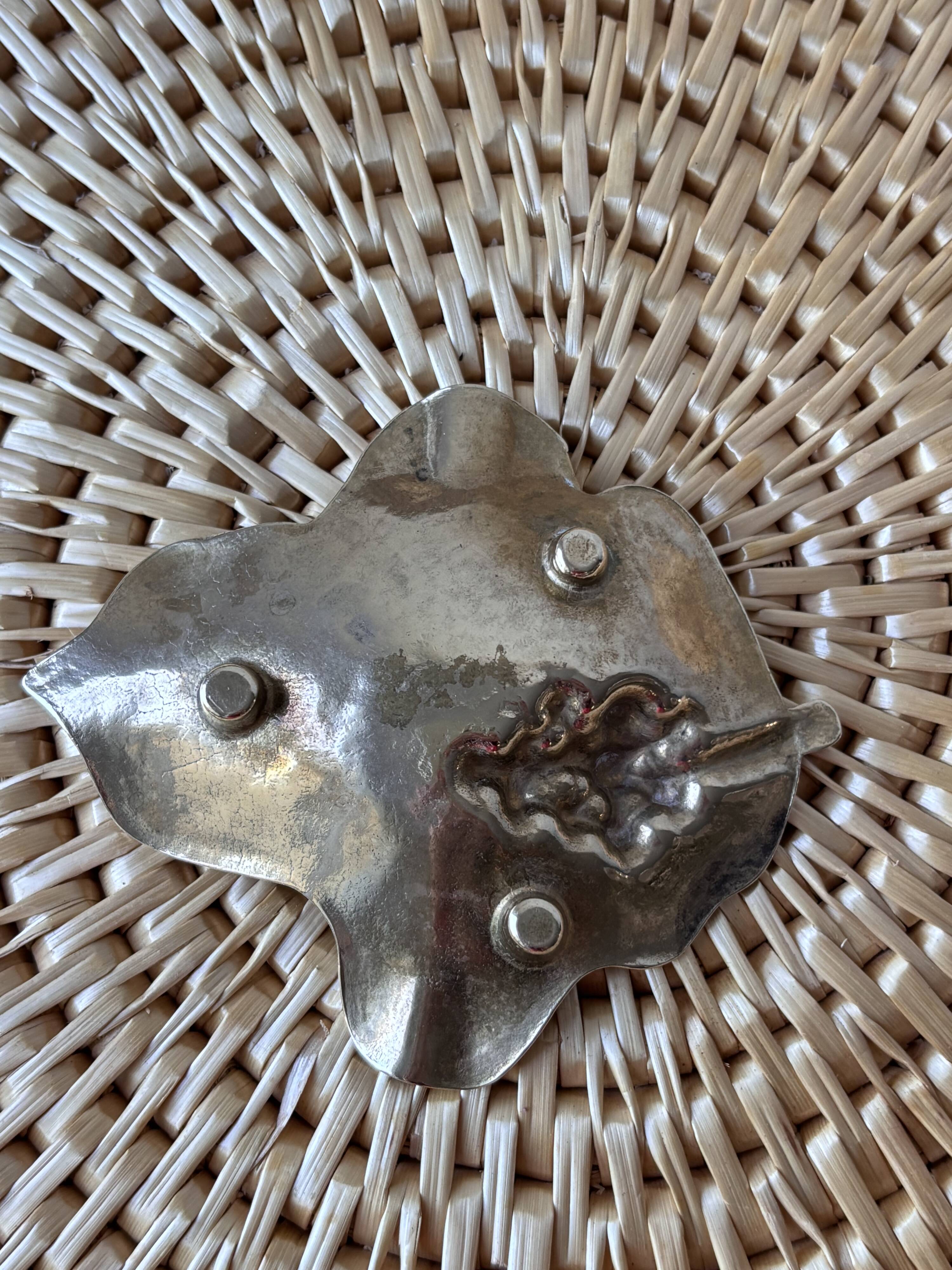 Silver-plated catchall - vine leaf with bunch of grapes