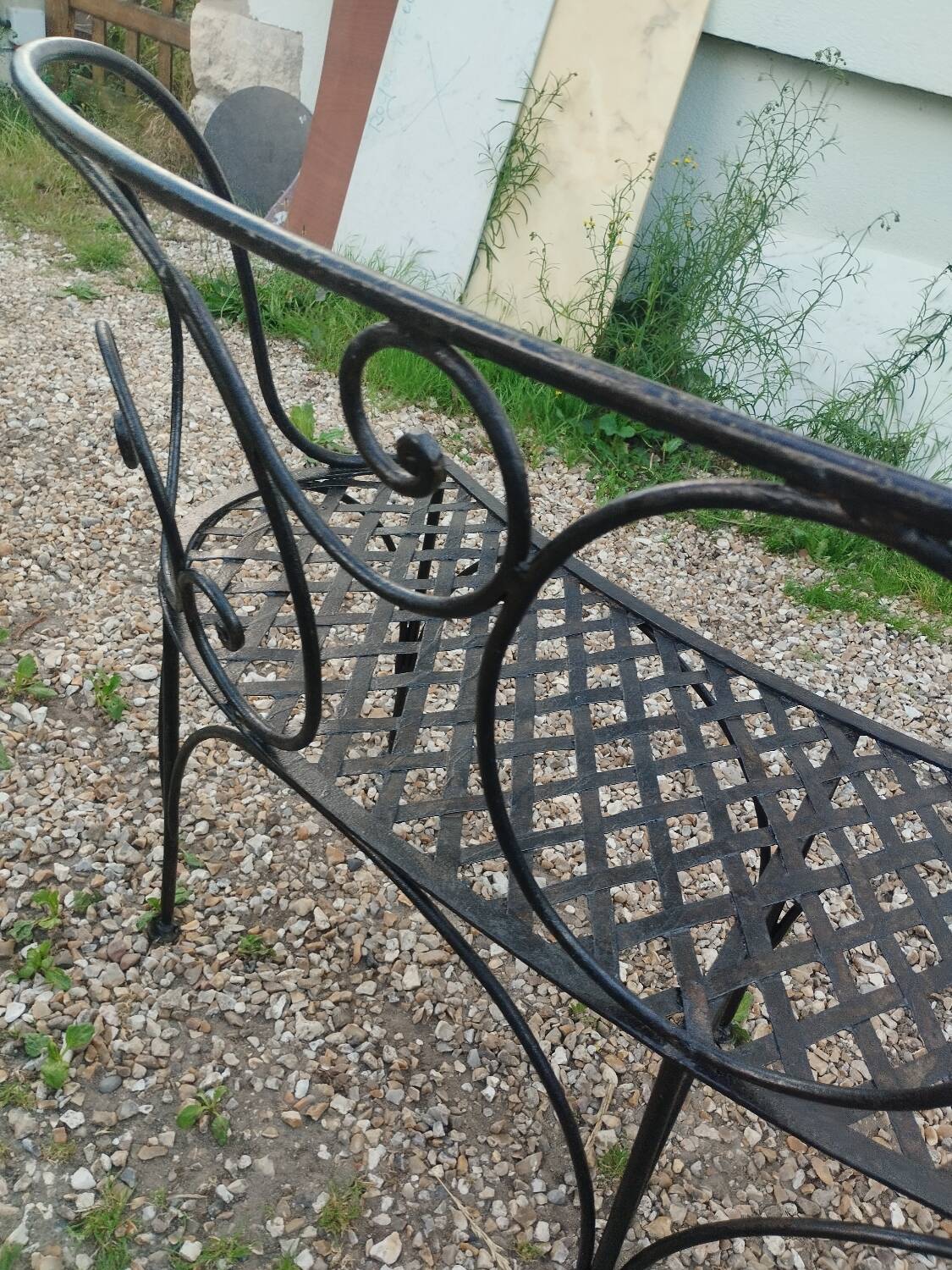 Banc de jardin en fer ancien