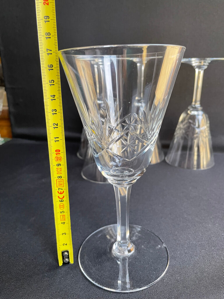 Large wine glasses (5) - Art Deco - Blown and cut crystal