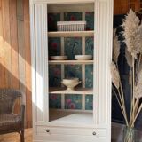 Storage cabinet